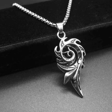 Fashionable Celebrity Inspired Chain Necklace - Luxicro