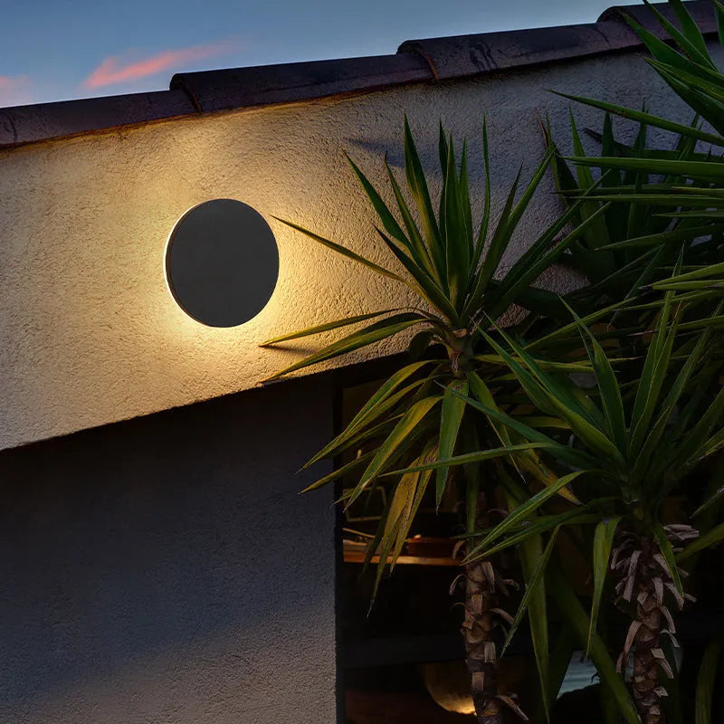 Modern Waterproof LED Outdoor Wall Lamp