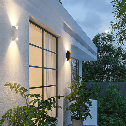 Modern Metal Exterior Wall Lamp - Luxicro