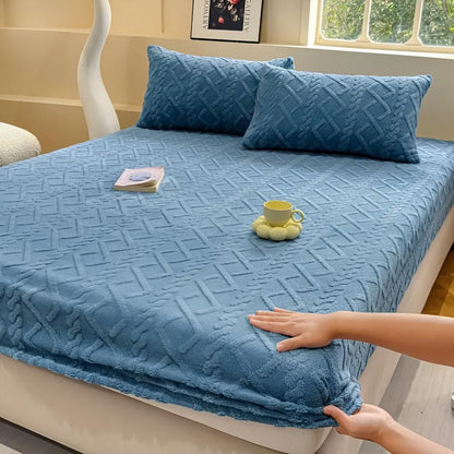 Luxurious Plush Fleece Bed Sheet Set