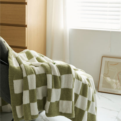 Plush Black White Knitted Throw Blanket