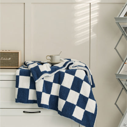 Plush Black White Knitted Throw Blanket