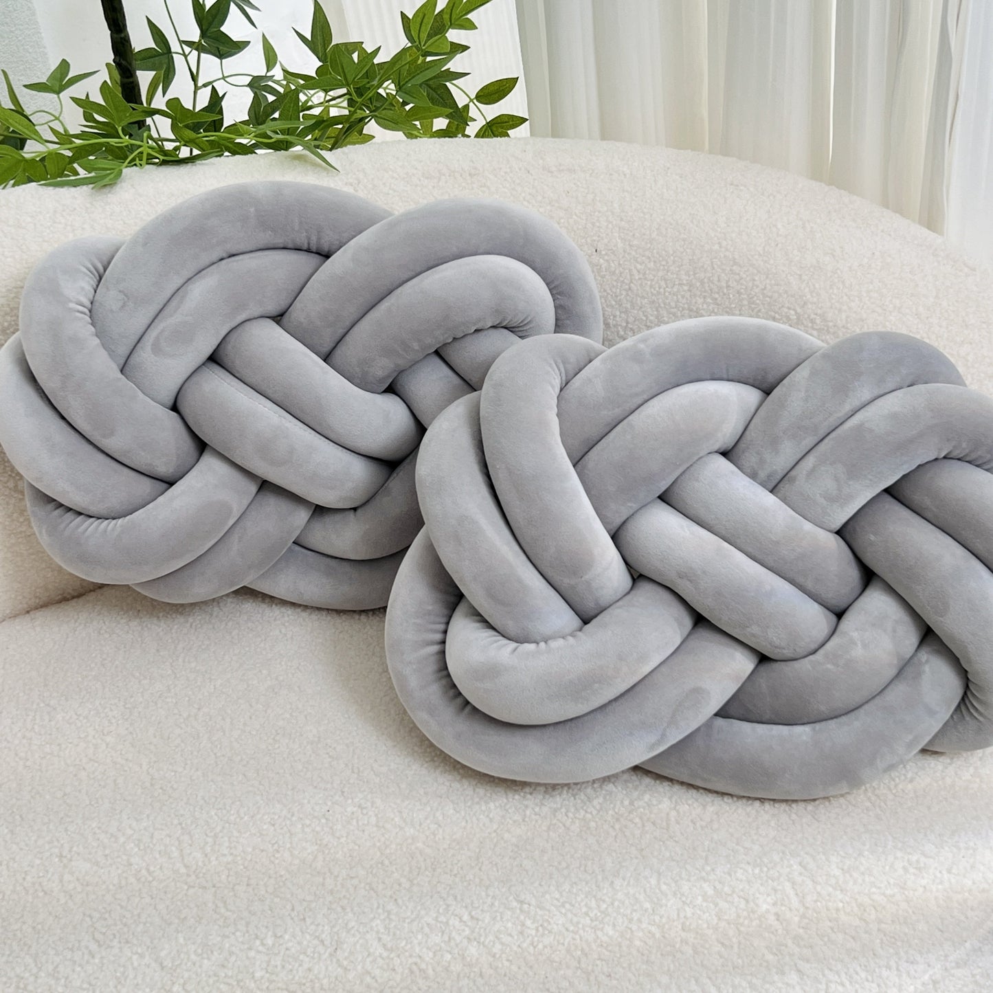 Cozy Faux Fur Round Accent Pillows - 2 Pack