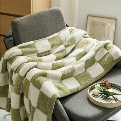 Plush Black White Knitted Throw Blanket