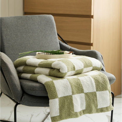 Plush Black White Knitted Throw Blanket