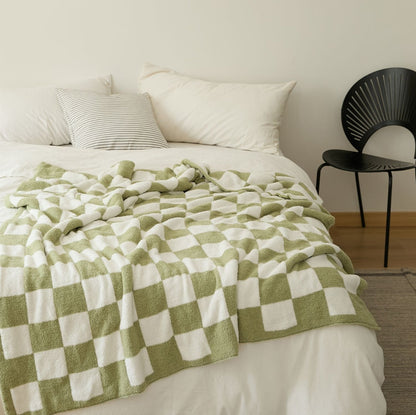 Plush Black White Knitted Throw Blanket - Luxicro