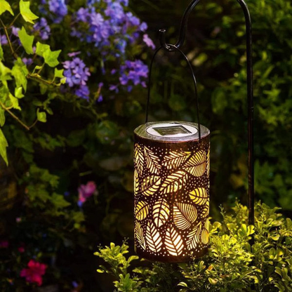 Outdoor Green Energy Garden Light with Leaf Pattern