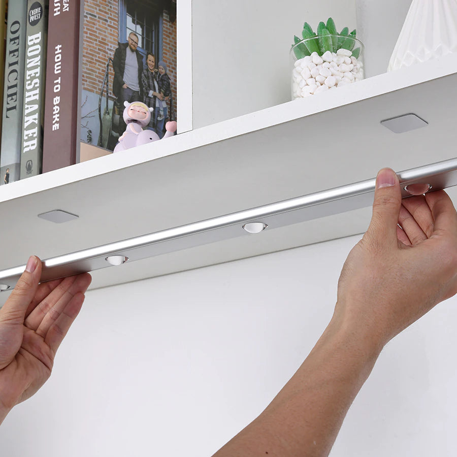 Automatic LED Closet Night Lamp - Luxicro