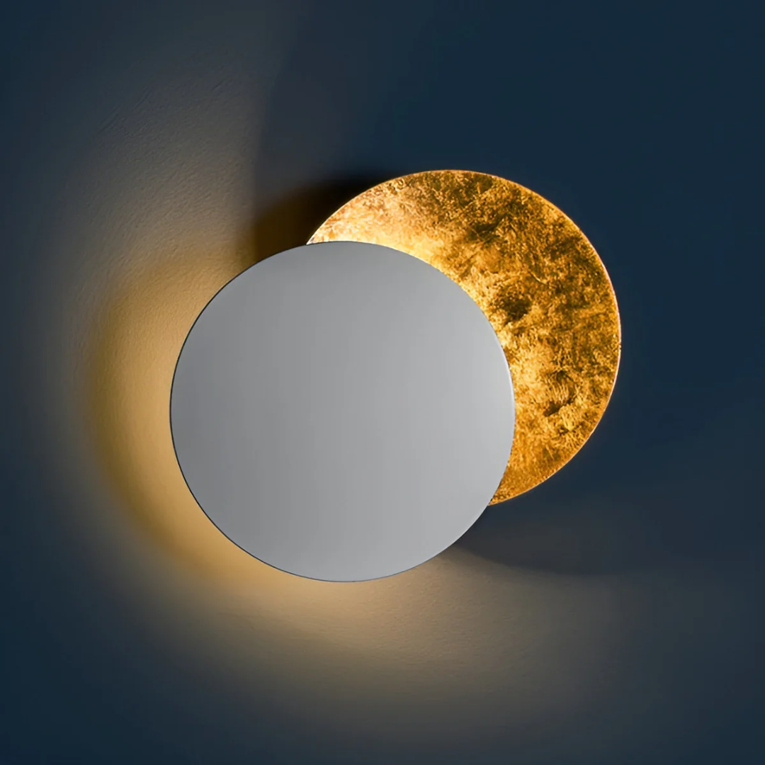 Versatile 360 Degree Swivel LED Wall Lamp