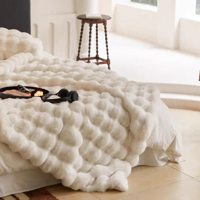 Soft Fuzzy Artificial Fur Blanket - Luxicro