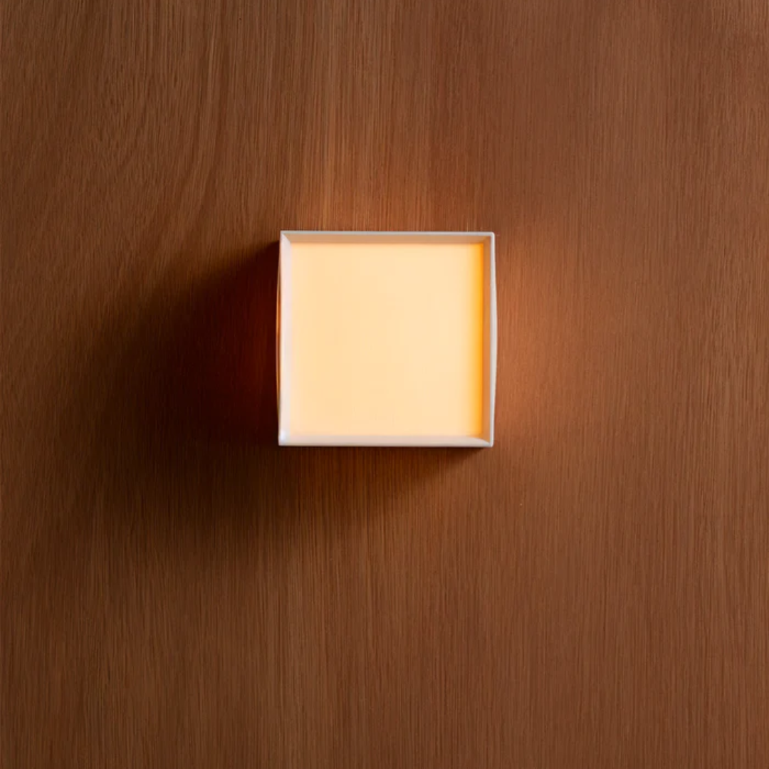 Contemporary Sleek Interior Wall Lamp