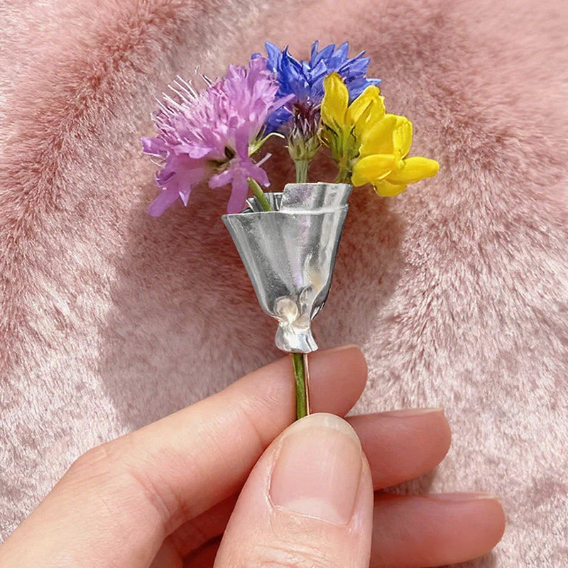 Floral Pattern Jewelry Brooch - Luxicro
