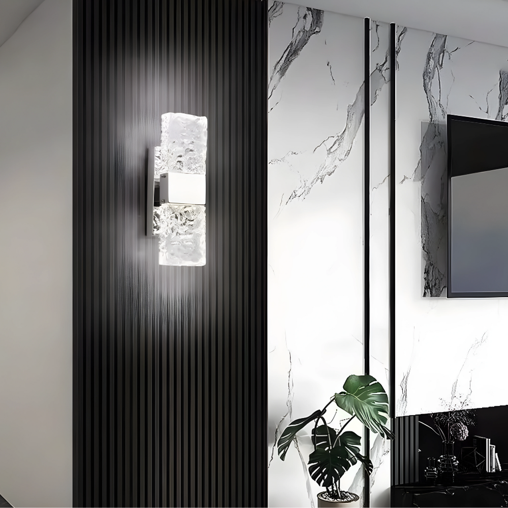 Contemporary Curved Wall Lamp - Luxicro