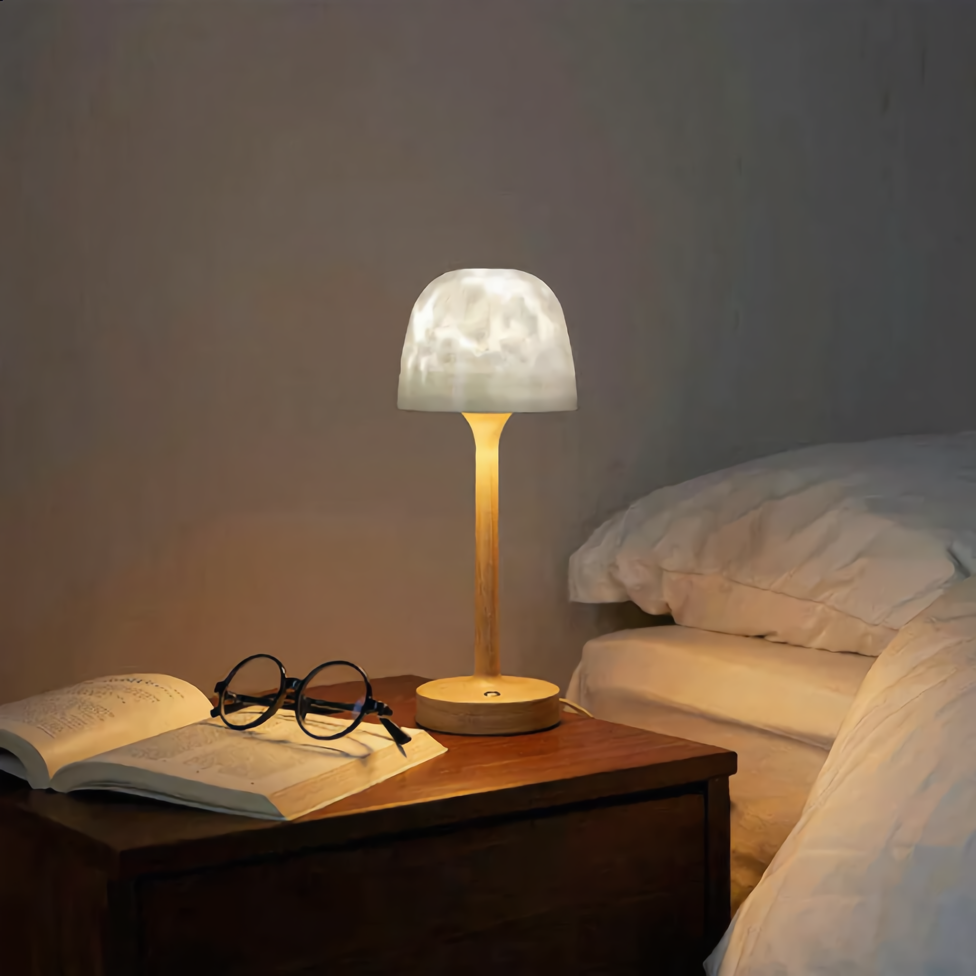 Wireless LED Room Lamp with Remote Control - Luxicro