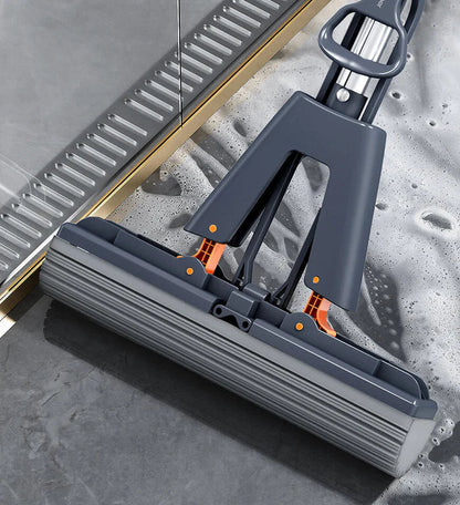 Effortless Cleaning Mop with Automatic Scrubbing Feature