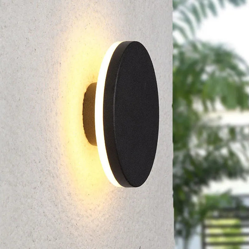 Modern Waterproof LED Outdoor Wall Lamp