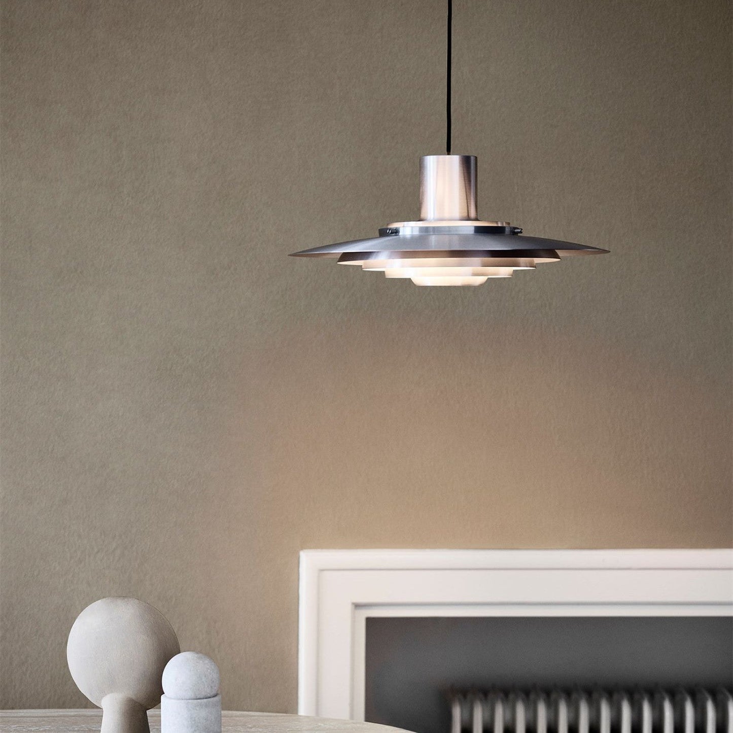 Sleek Metal Hanging Light Fixture