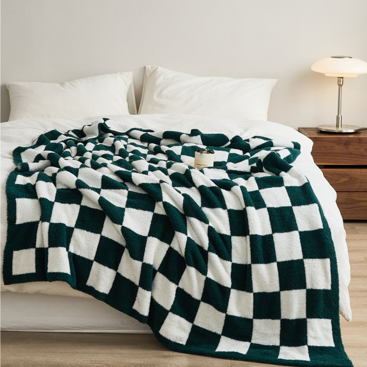 Plush Black White Knitted Throw Blanket