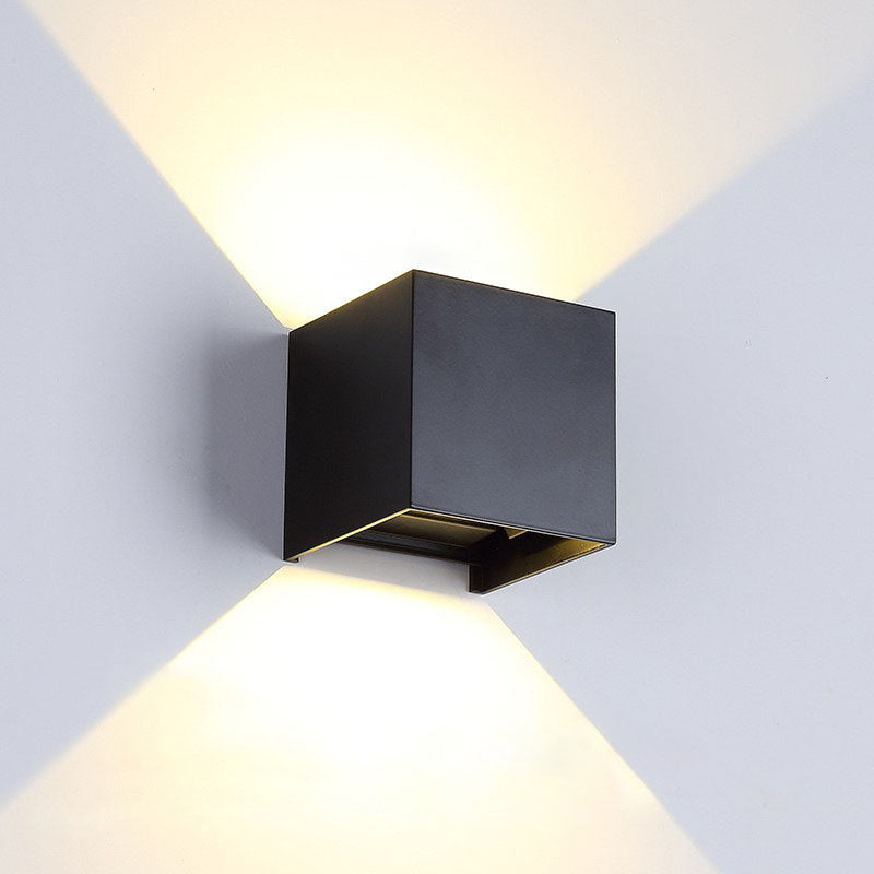 Automatic Dusk to Dawn Outdoor LED Wall Light