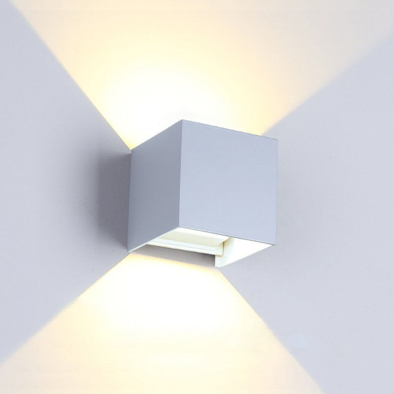 Automatic Dusk to Dawn Outdoor LED Wall Light