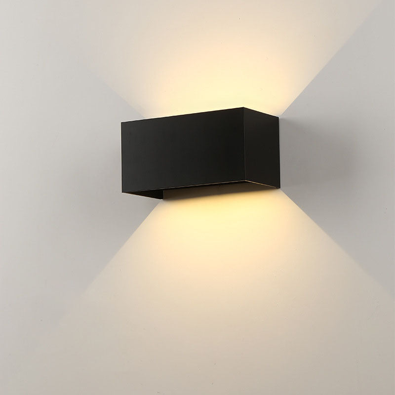 Automatic Dusk to Dawn Outdoor LED Wall Light