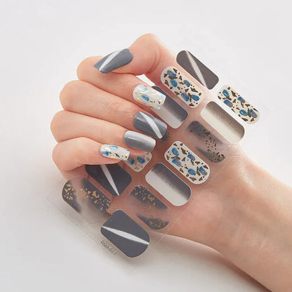 Simple DIY Holiday Nail Art Set