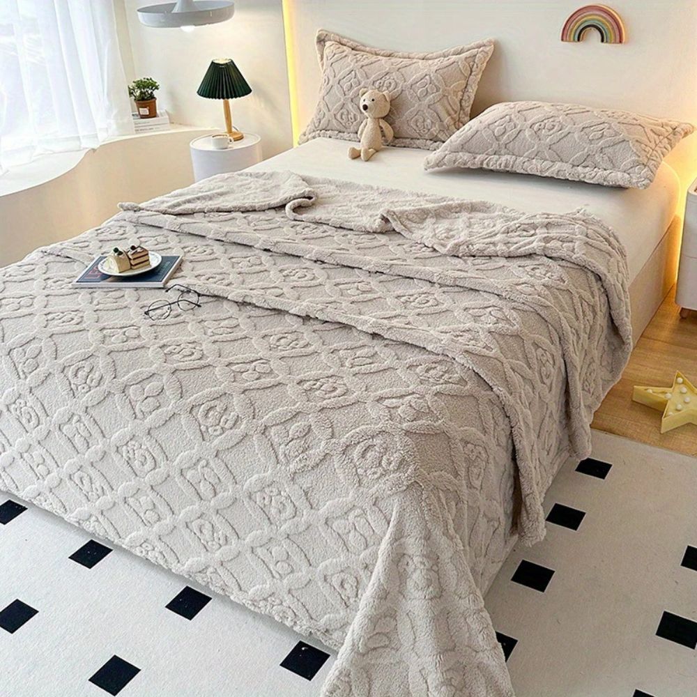 Cozy Floral Pattern Fleece Throw Blanket