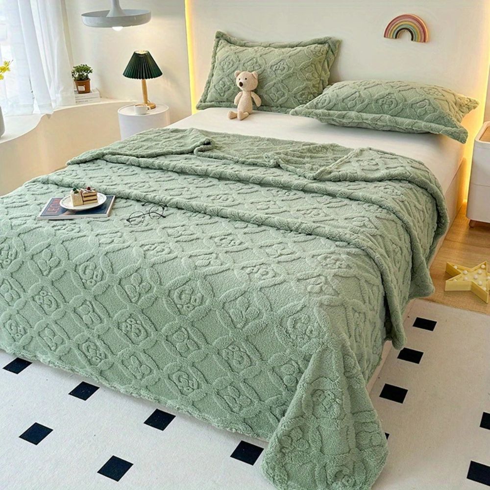 Cozy Floral Pattern Fleece Throw Blanket