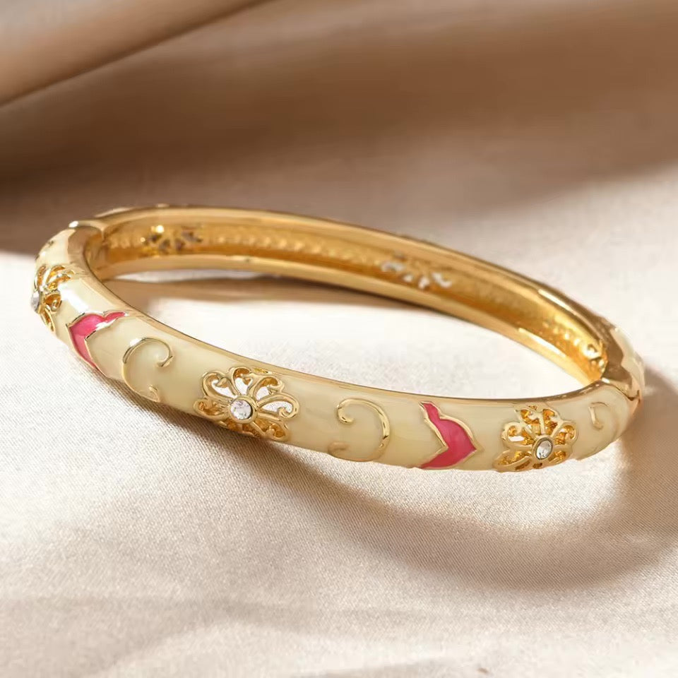Beautiful Floral Bracelet Set 4 Pieces