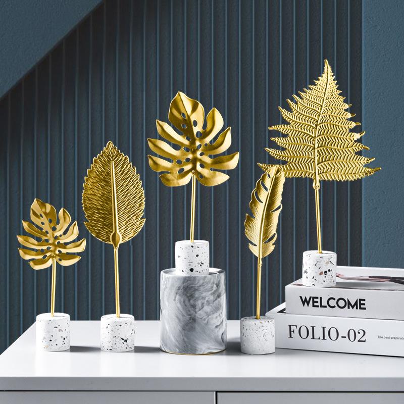Shiny Gold Leaf Christmas Decorations