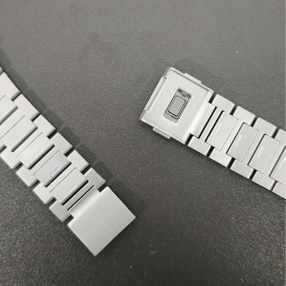 Premium Magnetic Strap for Apple Watch
