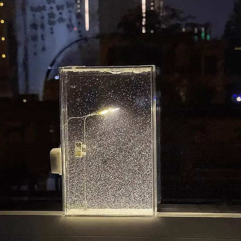 Snowy White Desk Lamp