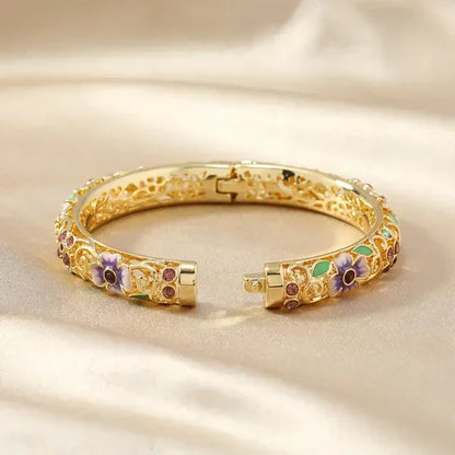 Elegant Gold Diamond Floral Bangle Bracelet