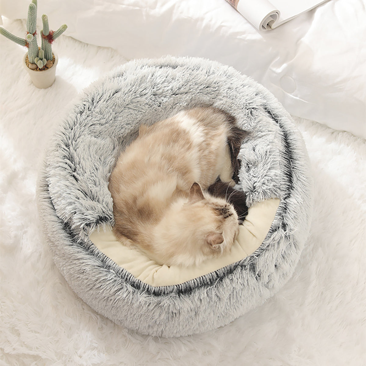 Cozy Pet Bedding for Calm Sleep - Luxicro