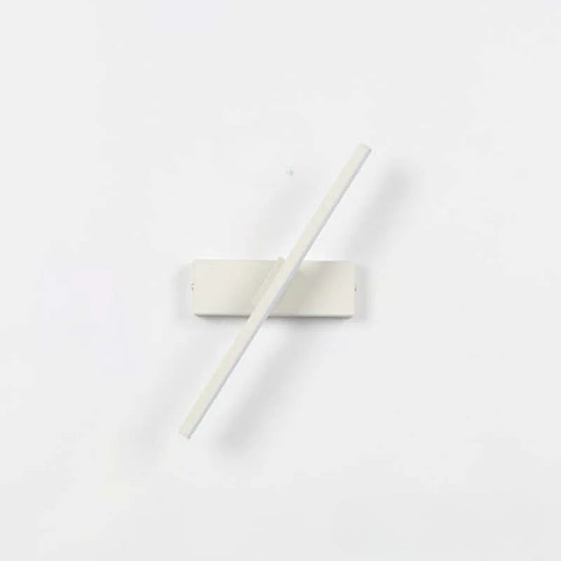 Stylish Adjustable Wall Light for Modern Homes