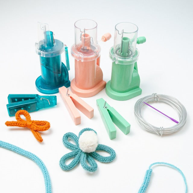 Compact Hand Knitting Loom Kit - Luxicro