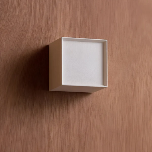 Contemporary Sleek Interior Wall Lamp - Luxicro