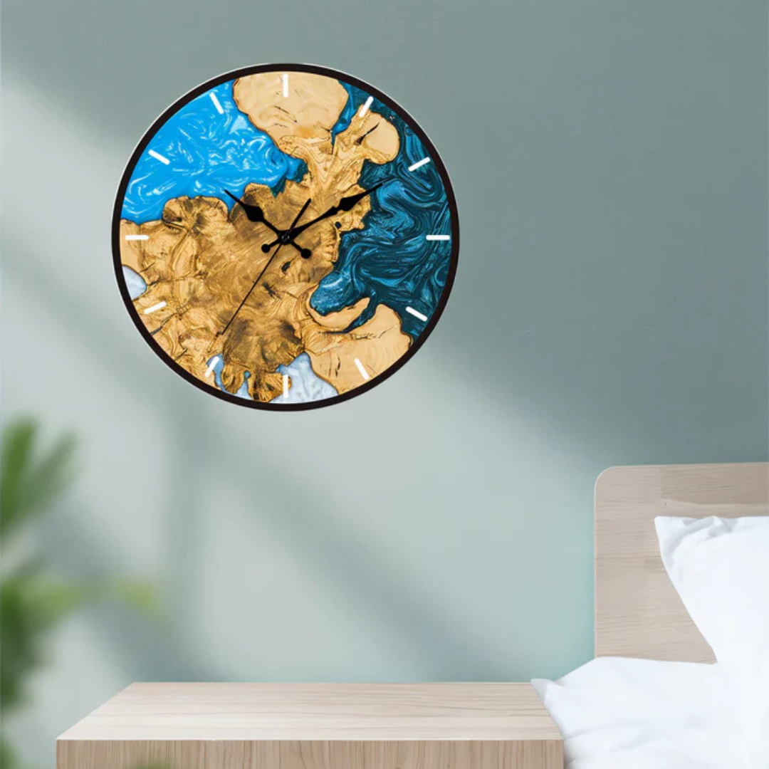 Sleek Simple Round Wall Clock