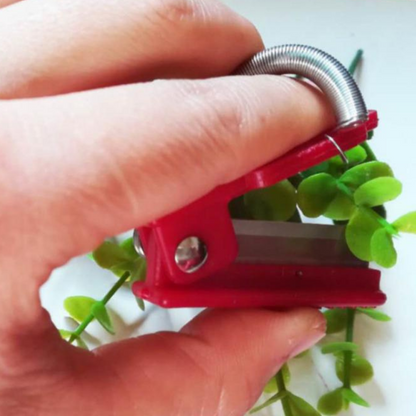Simple Veggie Garden Harvesting Tool