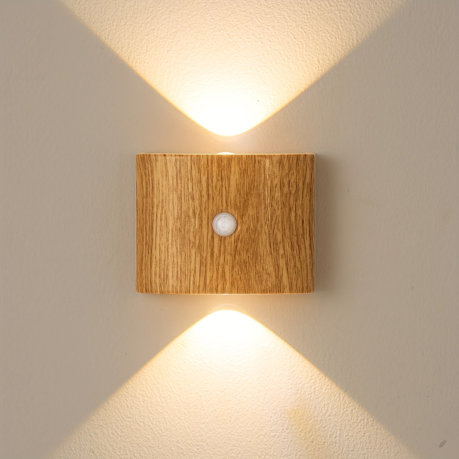 Contemporary Wooden LED Wall Lamp - Luxicro
