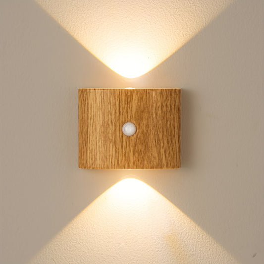 Contemporary Wooden LED Wall Lamp - Luxicro