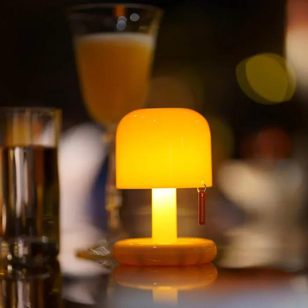 Compact LED Table Lamp – Warm Desk Lighting
