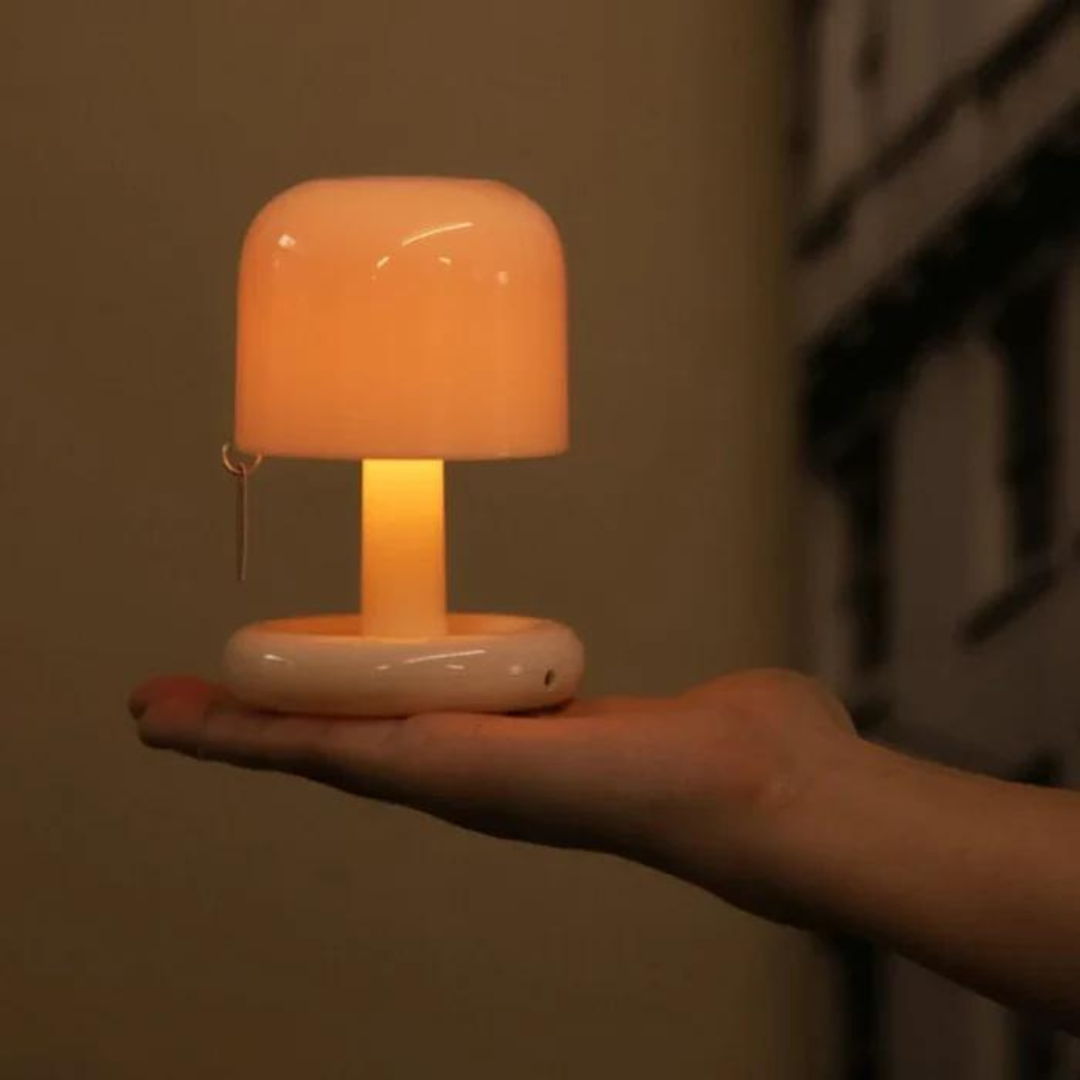 Compact LED Table Lamp – Warm Desk Lighting