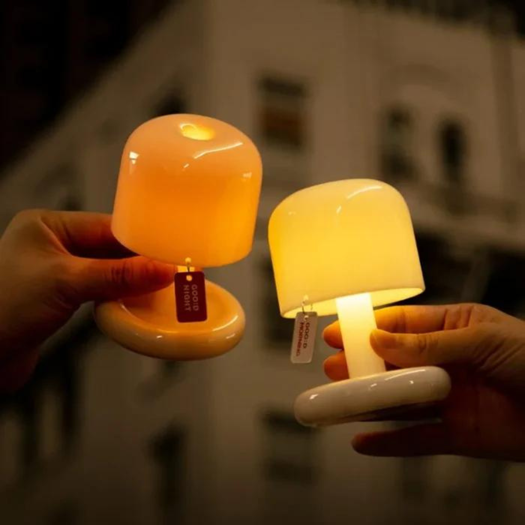 Compact LED Table Lamp – Warm Desk Lighting