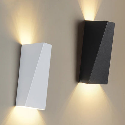 Slim LED Indoor Wall Lamp - Luxicro