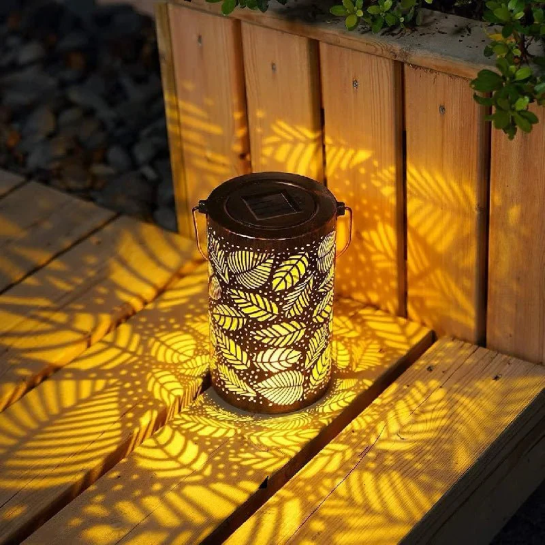 Outdoor Green Energy Garden Light with Leaf Pattern