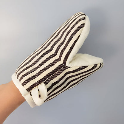 Bright Red Oven Mitts Heatproof Cooking Gloves