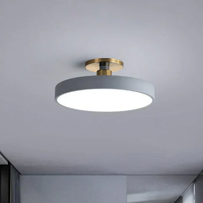 Simple Nordic Hanging Light