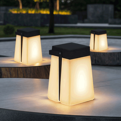 Solar Powered Outdoor Garden Path Lights - Luxicro