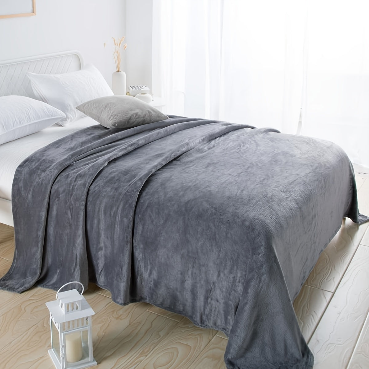 Cozy Lightweight Throw Blanket for Any Season